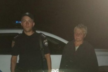 На Волині жінка пішла до лісу та заблукала
