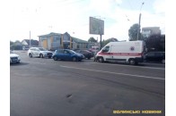 У Луцьку зіткнулися два легковики, є постраждалі (фото/відео)