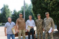 Луцькому батальйону територіальної оборони вручили номерні знаки для автотранспорту