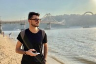 На українського ведучого під час зйомок напав бик (фото)