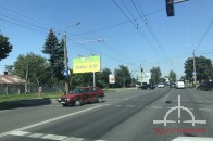 У Луцьку на перехресті – ДТП: зіткнулися два легковики (фото)