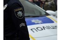Поліція опублікувала фото чоловіків, яких розшукують за організацію підпалу автівки журналістів 
