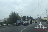 У Луцьку на мості трапилась потрійна аварія (фото)
