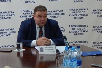 Від коронавірусу помер прокурор Хмельниччини
