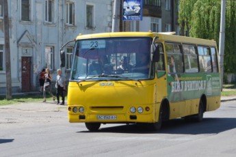 Транспортний колапс у Луцьку: як вирішать проблему із доїздом
