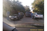 У Луцьку зіткнулись три автомобілі (фото)