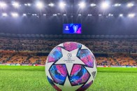 В Україні дозволили проводити футбольні матчі з глядачами: вимоги