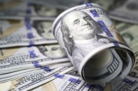 Долар наблизився до психологічної позначки: курс валют в Україні