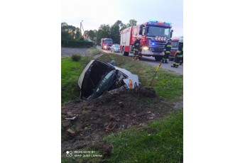 Врізався у бетонну трубу: п'яний молодий українець потрапив в аварію у Польщі (фото)