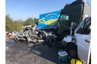 Волинянин потрапив у масштабну аварію на Львівщині, зіткнулись 6 авто та 5 людей постраждало (фото)