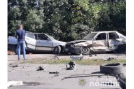 Кадри жахають: на трасі у потрійній ДТП загинули дві людини, травмовані діти – в лікарні (фото, відео)