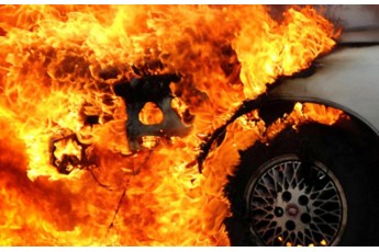 Хотів помститися: на Волині чоловік спалив жінці автомобіль