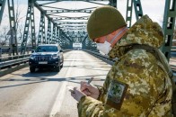 Україна не буде продовжувати заборону на в'їзд для іноземців