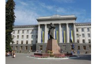 Голова ВР Дмитро Разумков привітав колектив СНУ імені Лесі Українки з 80-річчям (фото)