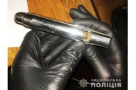 На Волині затримали серійного злодія: чоловік мав при собі зброю та набої