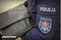 У Польщі українець знайшов сумку з чималою сумою грошей та віддав її поліції