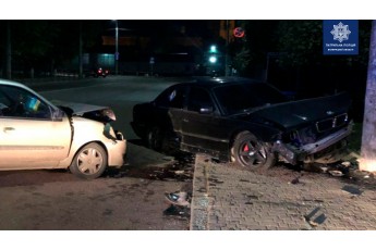 У Луцьку водій BMW здійснив аварію та втік з місця пригоди (фото)