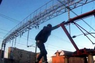 Повідомили про стан 15-річного хлопця, якого вдарило струмом на вокзалі в Луцьку (відео)