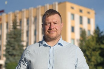 У Нововолинську лідирує Борис Карпус з відривом у 10%