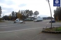 На Волині – автотроща: Renault врізалось у Volkswagen (відео)