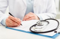 В Україні сімейні лікарі отримуватимуть підвищені виплати: коли та скільки