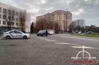 У Луцьку на кільці зіткнулись Lexus та Dodge (фото)