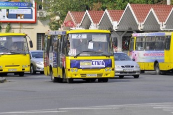 Луцькрада просить Кабмін дозволити збільшити кількість пасажирів у громадському транспорті