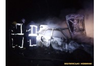 На Волині вночі горів легковий автомобіль (фото/відео)