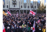 У Грузії після виборів зібрався новий майдан: що відбувається (фото/відео)