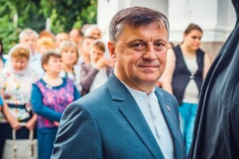 Кандидат на посаду мера Луцька Богдан Шиба використав у якості спостерігача на виборчій дільниці неповнолітнього