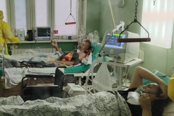 Лікарі обирають, кому віддати кисень: про складну ситуацію в українських лікарнях для хворих на коронавірус