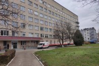 У Луцькій лікарні закрили вхід у приймальне відділення