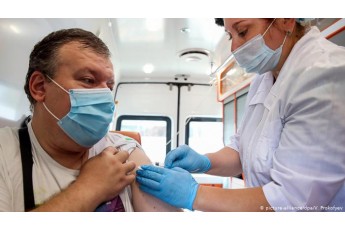 Склали графіки майбутньої вакцинації від коронавірусу в Україні: хто отримає щеплення у першу чергу