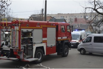 Повідомили деталі пожежі у луцькій багатоповерхівці (відео)