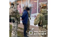 На Волині викрили групу осіб у вимаганні 60 тисяч доларів 