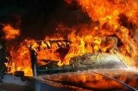 У Луцьку вночі вщент згорів автомобіль (відео)