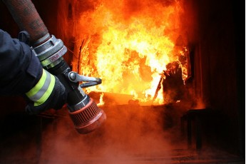 На Волині горіли два житлові будинки