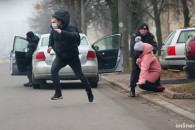 У Білорусі на протестах затримали близько 100 осіб