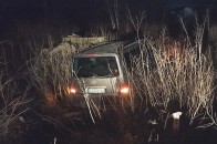 На Волині автомобіль зніс дорожній знак та злетів у кювет