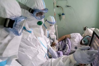 Коронавірус в Україні: за добу виявили понад 8 тисяч нових хворих, на Волині – 365