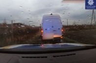 П'яна погоня: поблизу Луцька затримали водія, який втікав від поліцейських (відео)