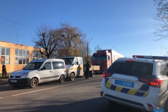 У місті на Волині зіткнулися три автівки (фото)