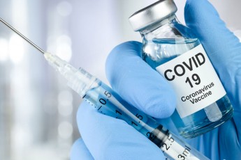 Україна підписала перший контракт на поставку китайської вакцини проти COVID-19