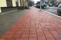 У місті на Волині вимагають перекласти бруківку через неякісну роботу