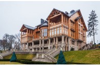 Українцям показали, як виглядає Межигір'я після втечі Януковича (фото)