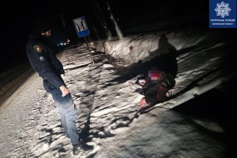 На Волині врятували п'яного чоловіка, який лежав у снігу (фото)