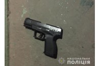 На Волині п'яний чоловік вчинив стрілянину