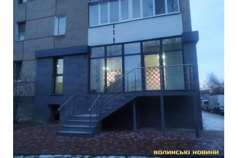 У Луцьку може обвалитися будинок через незаконне планування квартири під комерційний об'єкт (фото)
