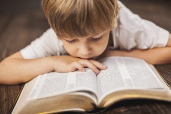 Християнська етика та біблійна історія можуть стати обов'язковими в шкільній програмі