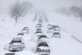 Сніжний циклон з сильними морозами вируватиме в Україні кілька днів